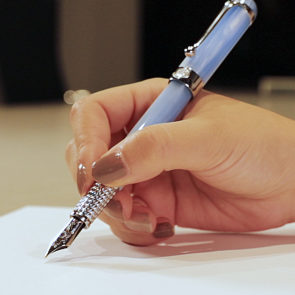 愛用のペンであなたの第一印象が決まる？！